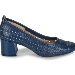 Betty London - BRIGITTE