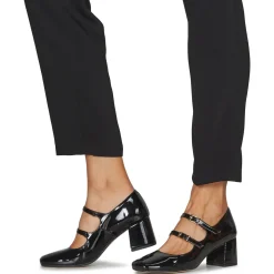 Betty London - BRUNALIA